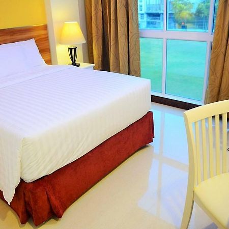 The Melrose Hotell Malé Eksteriør bilde