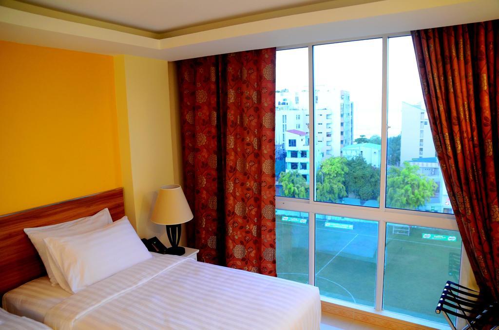 The Melrose Hotell Malé Eksteriør bilde